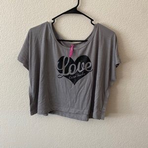 “Love outer banks” crop top
